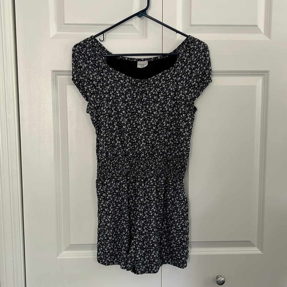 Navy Floral Romper Abercrombie Kids 15/16